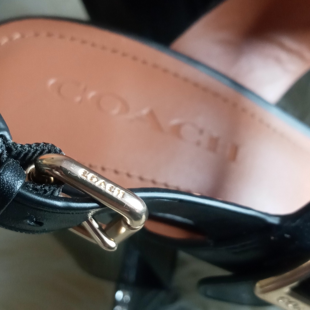 Shoes - Picture 5 of 8